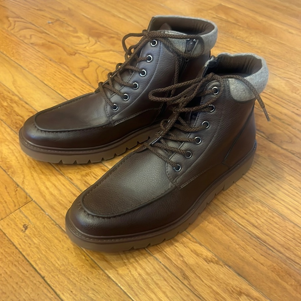 Brown leather men boots size 10.5
